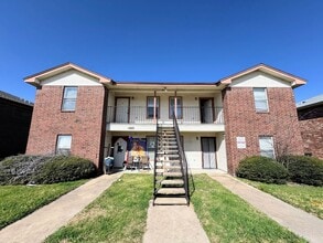 1003 Circle M Dr, Unit Apt B in Killeen, TX - Building Photo - Building Photo