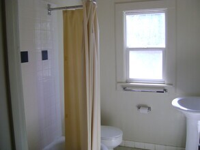 1529 21st St, Unit A in Sacramento, CA - Foto de edificio - Building Photo