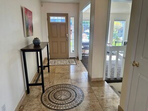 14441 NE Morris Ct in Portland, OR - Building Photo - Building Photo