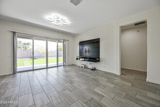 10493 W Bronco Trail in Peoria, AZ - Building Photo - Building Photo
