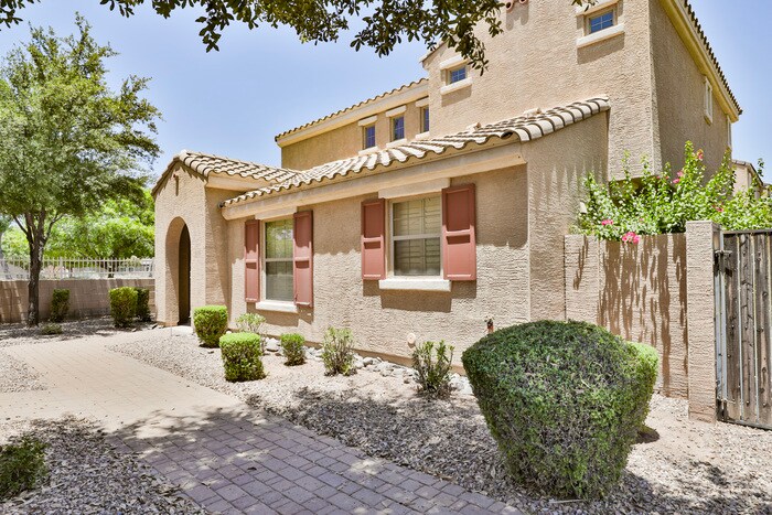 1852 E Seton Ave in Gilbert, AZ - Building Photo