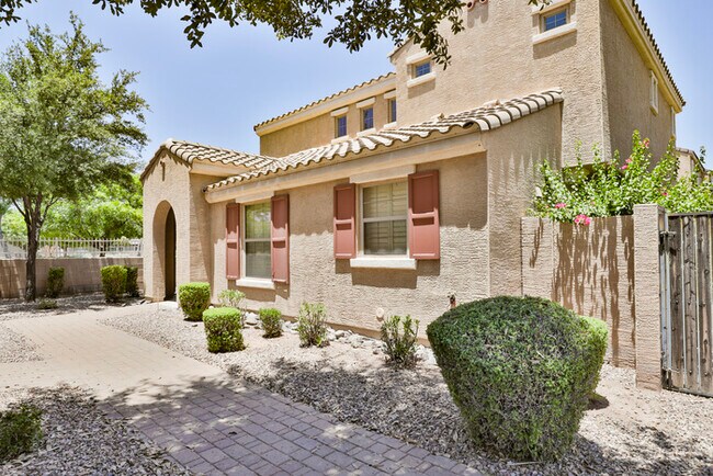 property at 1852 E Seton Ave