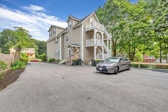 37 Winter St in Franklin, MA - Building Photo - Building Photo