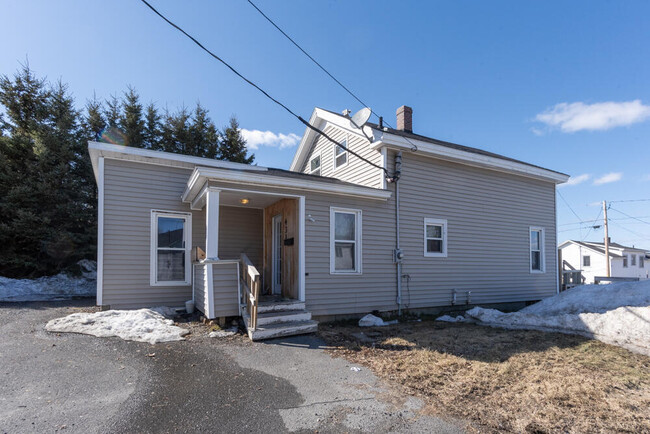 property at 431 Saint Thomas St