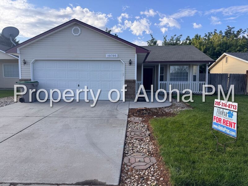 10795 W Susan St in Boise, ID - Building Photo