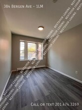 384 Bergen Ave in Jersey City, NJ - Building Photo - Building Photo