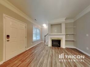 3013 Brumlow Ln in Raleigh, NC - Building Photo - Building Photo