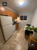 63 Chiswick Rd in Brighton, MA - Building Photo