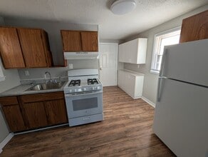 466 Main St in East Haven, CT - Building Photo - Building Photo