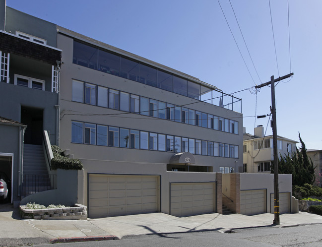 474 Merritt Ave in Oakland, CA - Building Photo - Building Photo