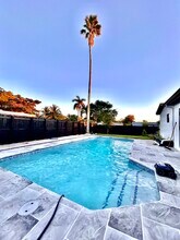 132 NW 78th Ter in Margate, FL - Foto de edificio - Building Photo