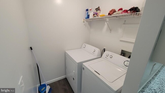 1402 Waters Edge Dr in Newark, DE - Building Photo - Building Photo