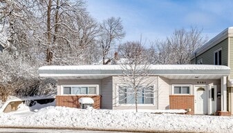 2101 Como Ave in St. Paul, MN - Building Photo