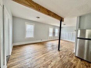 222 Kenilworth St in Detroit, MI - Building Photo - Building Photo