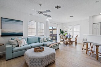 114 Evergrene Pkwy in Palm Beach Gardens, FL - Building Photo - Building Photo