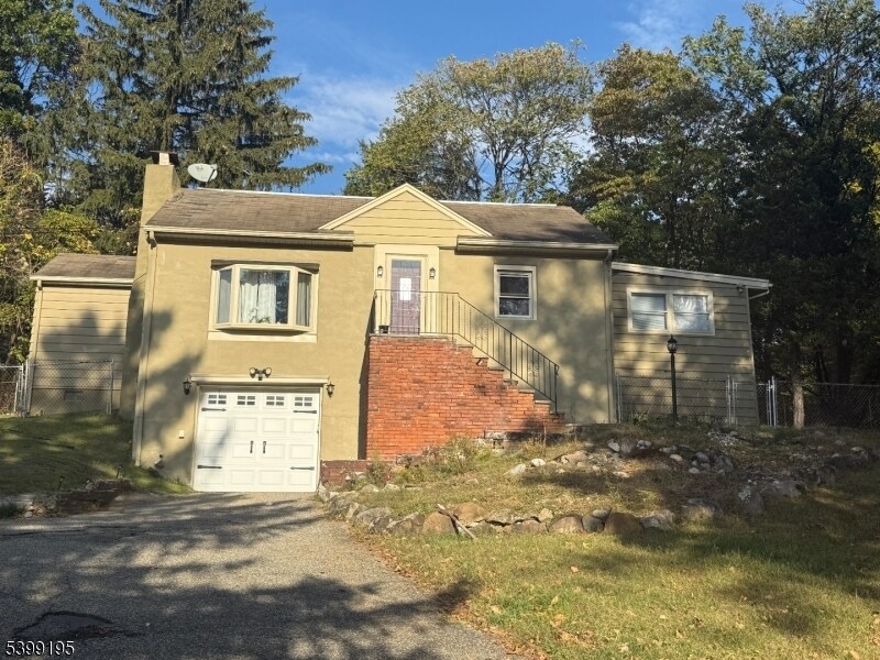 980 Black Oak Ridge Rd in Wayne, NJ - Building Photo