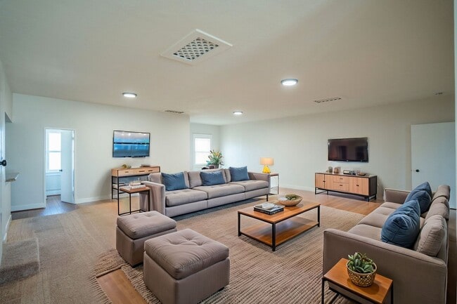 property at 1321 Sartori Ave