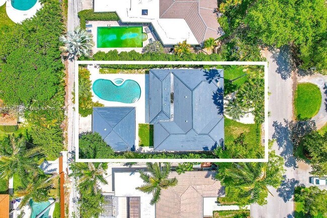 property at 10618 NE 11th Ave