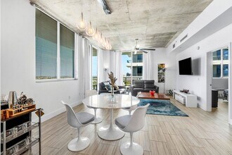 300 S Australian Ave in West Palm Beach, FL - Building Photo - Building Photo