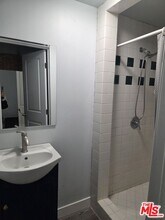 417 S Wilton Pl in Los Angeles, CA - Building Photo - Building Photo