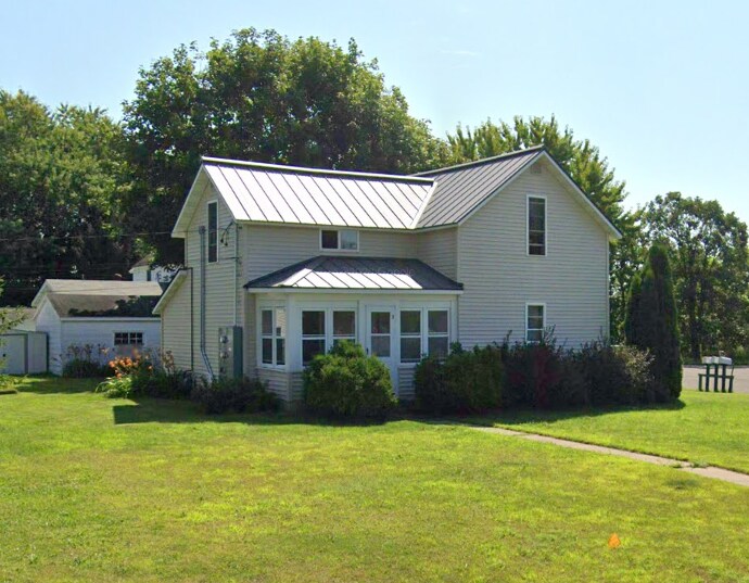 3 Division St in Chippewa Falls, WI - Foto de edificio