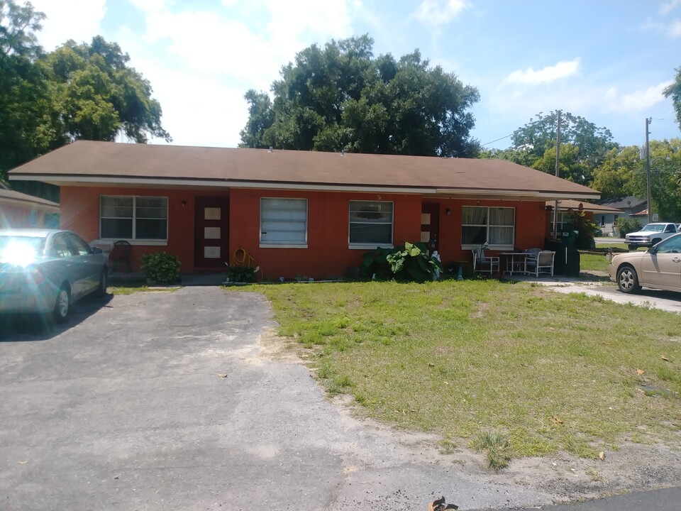 601 S Dixie Ave in Fruitland Park, FL - Building Photo