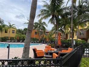 9081 Albion Ln S in Naples, FL - Building Photo - Building Photo