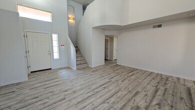 250 S Lakeview Blvd in Chandler, AZ - Building Photo - Building Photo