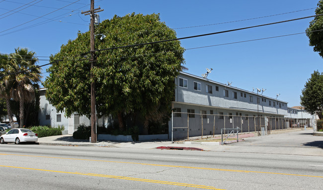 3868 S Centinela Ave in Los Angeles, CA - Building Photo - Building Photo