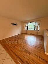 5 Barkwood Ln in Clifton Park, NY - Building Photo - Building Photo