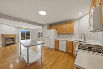 3385 St Michel Ct in St. Charles, IL - Building Photo - Building Photo