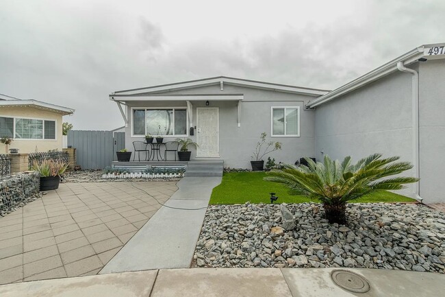 property at 4971 Dassco Ct