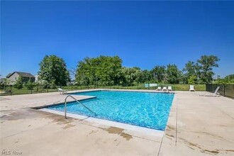 611 Sunriver Dr in Painesville, OH - Building Photo - Building Photo