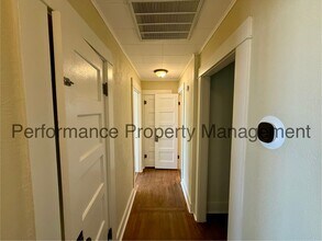 699 E St in Taft, CA - Building Photo - Building Photo