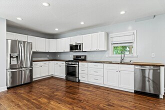 3365 Lakeside Rd in Millersport, OH - Building Photo - Building Photo