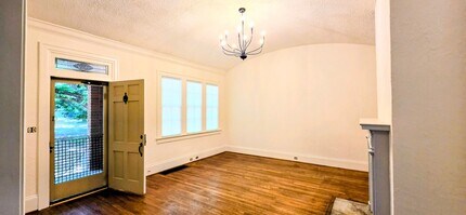 1355 Magnolia Curve in Montgomery, AL - Building Photo - Building Photo