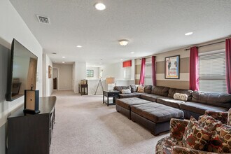 2104 Rome Dr in Kissimmee, FL - Building Photo - Building Photo