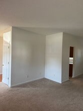 210 N Orchard Farms Ave in Simpsonville, SC - Building Photo - Building Photo