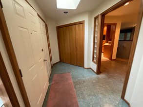 926 Samish Way in Bellingham, WA - Building Photo - Building Photo
