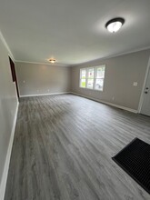 301 Dan St in Warrensburg, MO - Building Photo - Building Photo