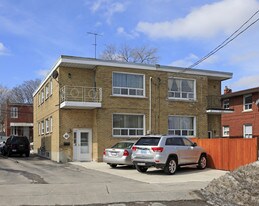 38-40 Penhurst Ave in Toronto, ON - Building Photo
