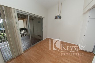 355 Parkview Terrace-Unit -#B-6 in Vallejo, CA - Building Photo - Building Photo