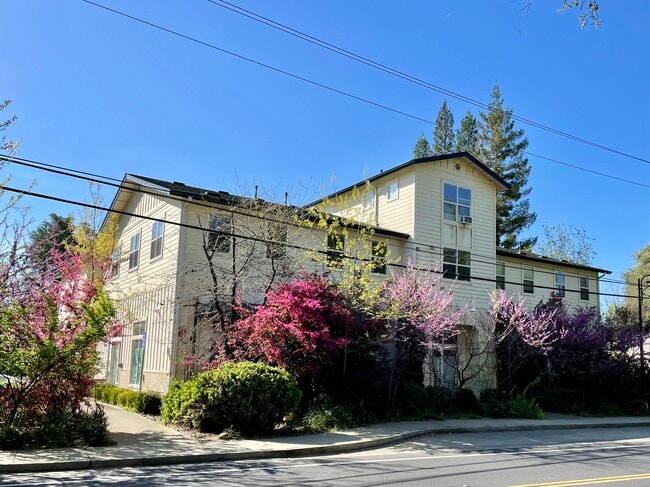 1881 E 8th St, Unit 270