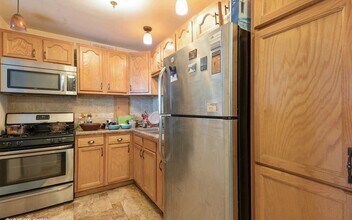 1400 E 55th Pl, Unit 501N in Chicago, IL - Building Photo - Building Photo