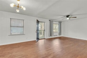 2015 E Camellia Dr in Decatur, GA - Building Photo - Building Photo