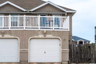 13969 Ports O Call Dr, Unit D in Corpus Christi, TX - Building Photo