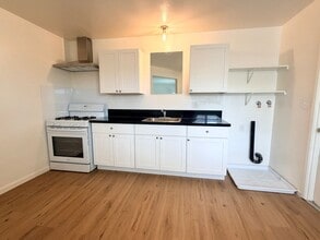 814 Aspen Dr in Tehachapi, CA - Building Photo - Building Photo