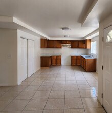 1217 W Martin Luther King Jr Blvd, Unit 1217 W. MLK in Los Angeles, CA - Building Photo - Building Photo