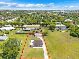 378 SW 6th St in Florida City, FL - Building Photo