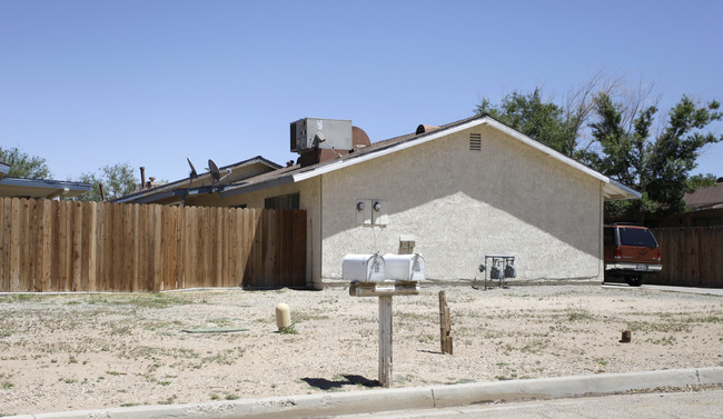 18611 New Hampshire St in Adelanto, CA - Building Photo - Building Photo